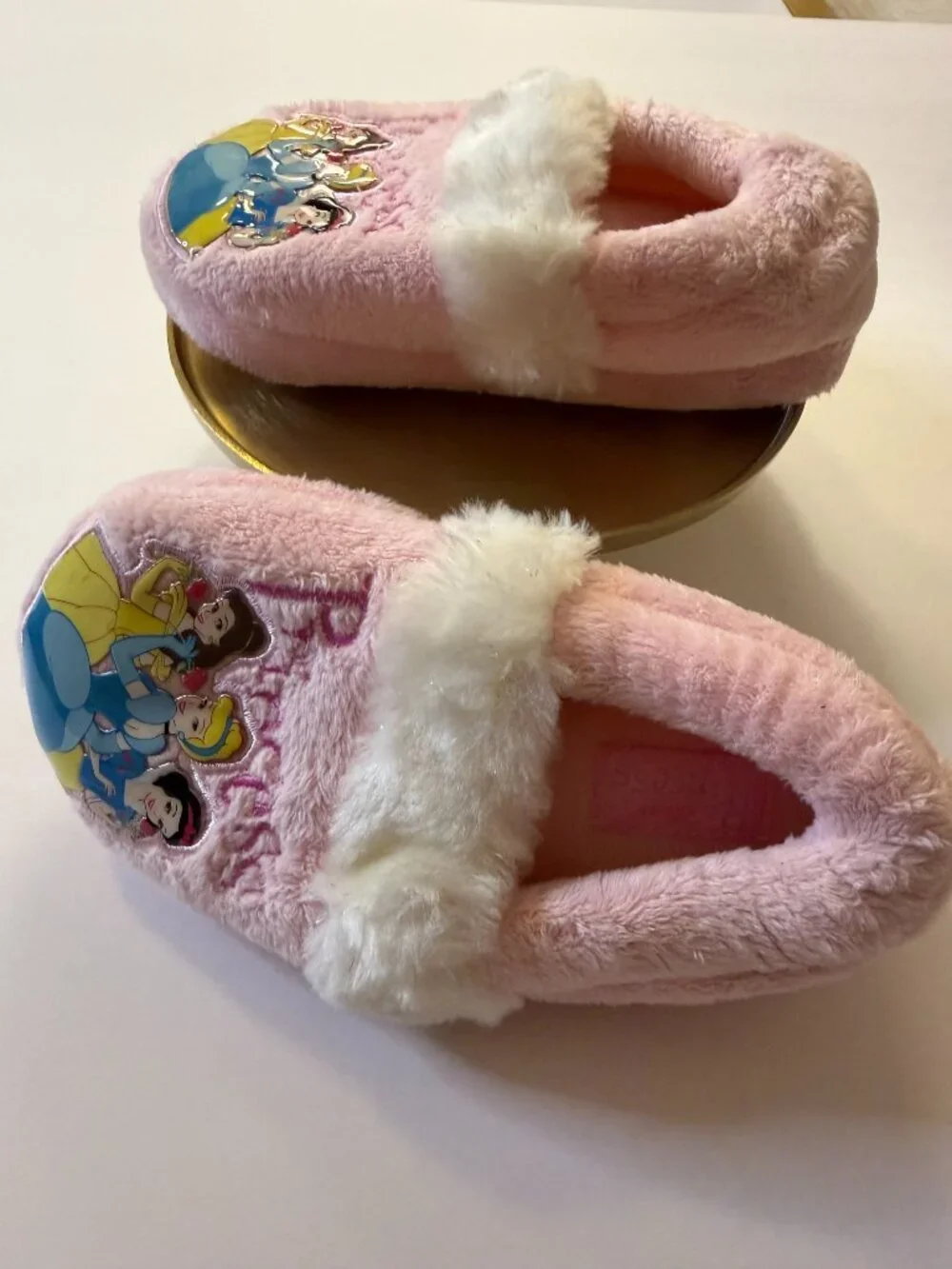 DISNEY PRINCESS, Girl's Pink Plush Faux Fur Slippers, Size L (9-10)
